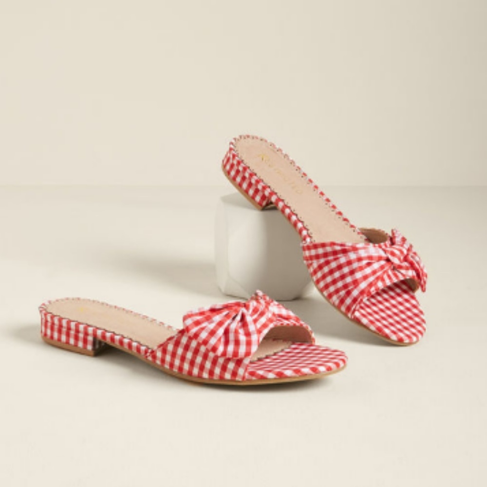 NWB size 6 Restricted red gingham slide sandals